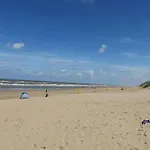 Near Dutch Coast & Park 펜션 노르트베이크