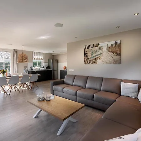 Near Dutch Coast & Park Semesterbostad Noordwijk