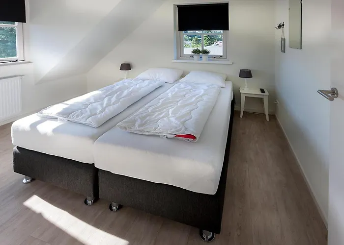 Near Dutch Coast & Park * ノールトウェイク